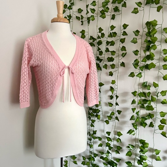 Vintage Sweaters - Vintage pastel pink cardigan shrug